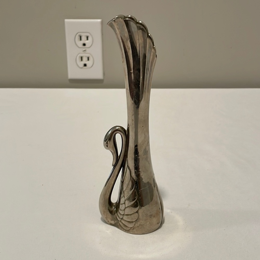 Vintage tiny Metal vase with tulip 🌷 style opening and 🦢 Swan handle.
